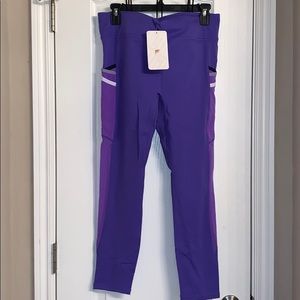 Fabletics XL lol Motion 360 7/8 leggings NWT